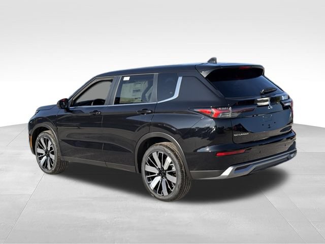 New 2026 Mitsubishi Outlander SE FWD video 3