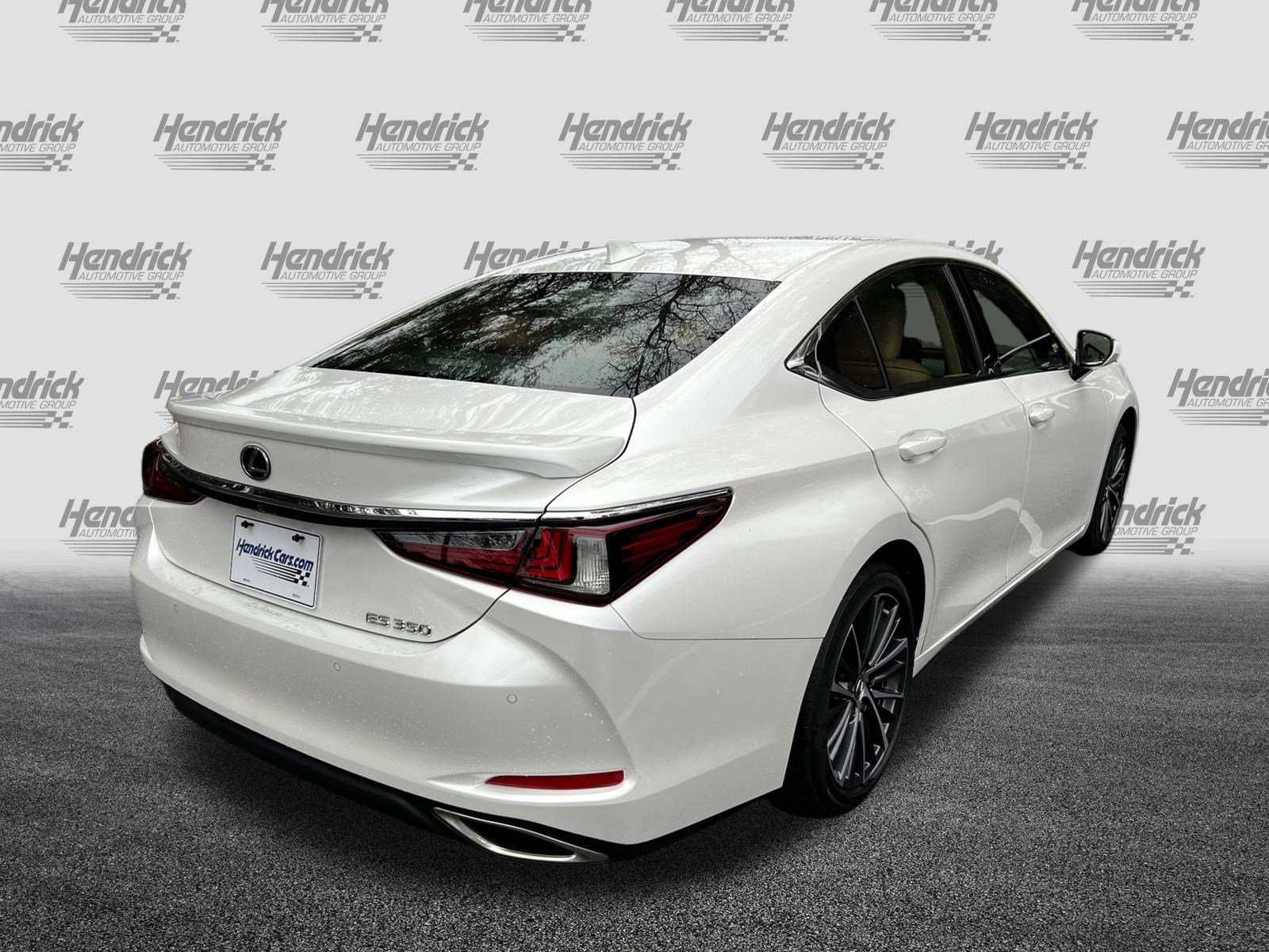 Certified 2023 Lexus ES 350 w/ Premium Package image 9
