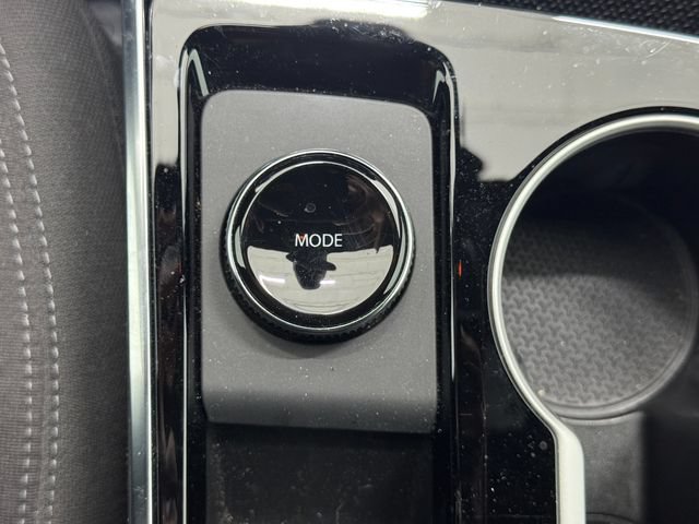 Used 2026 Chevrolet Equinox LT w/ Midnight Edition FWD image 42