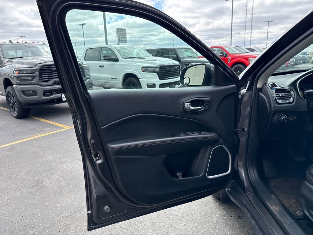 Used 2020 Jeep Compass Limited AWD/4WD image 17