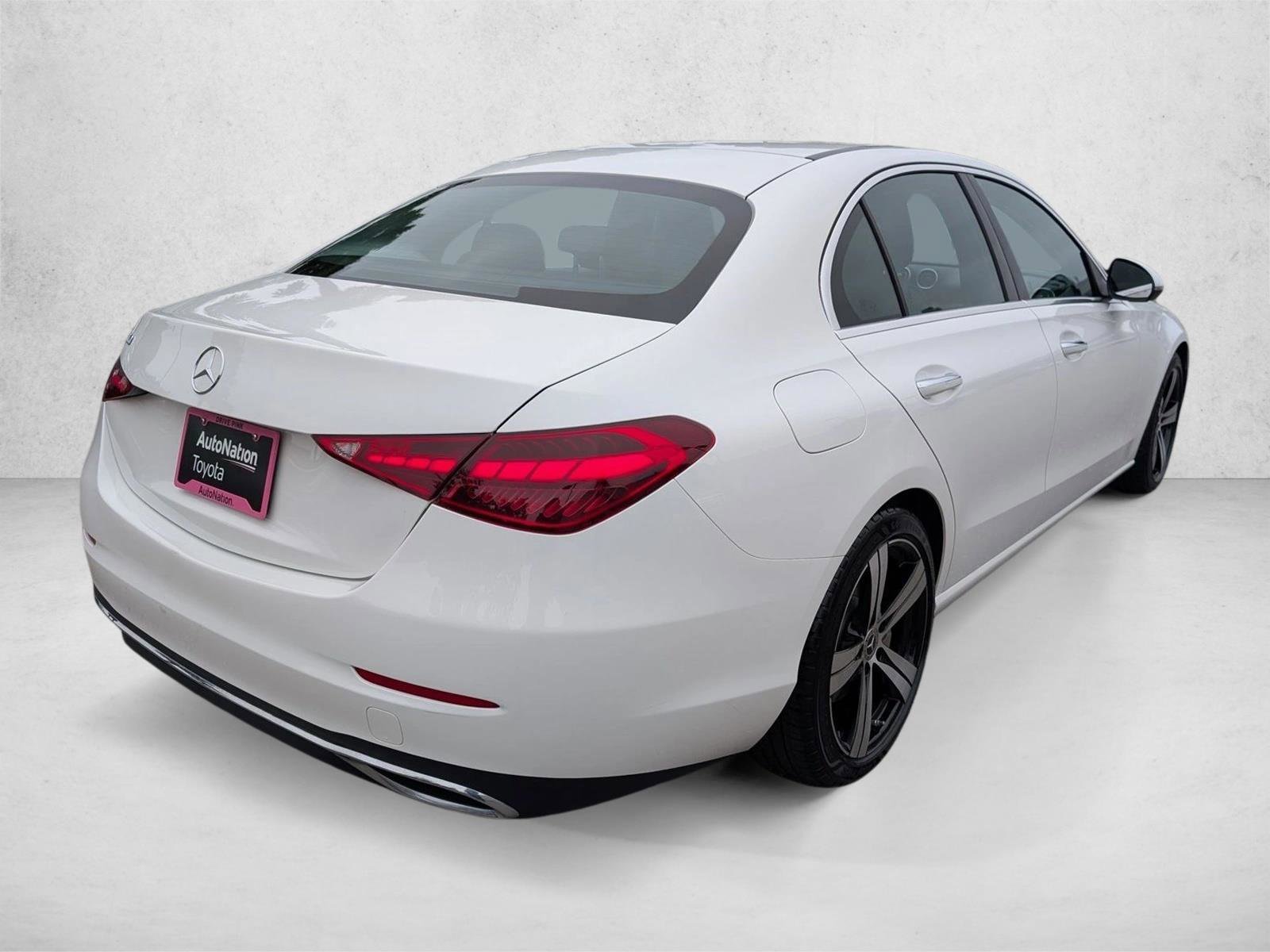 Used 2022 Mercedes-Benz C 300 Sedan image 5