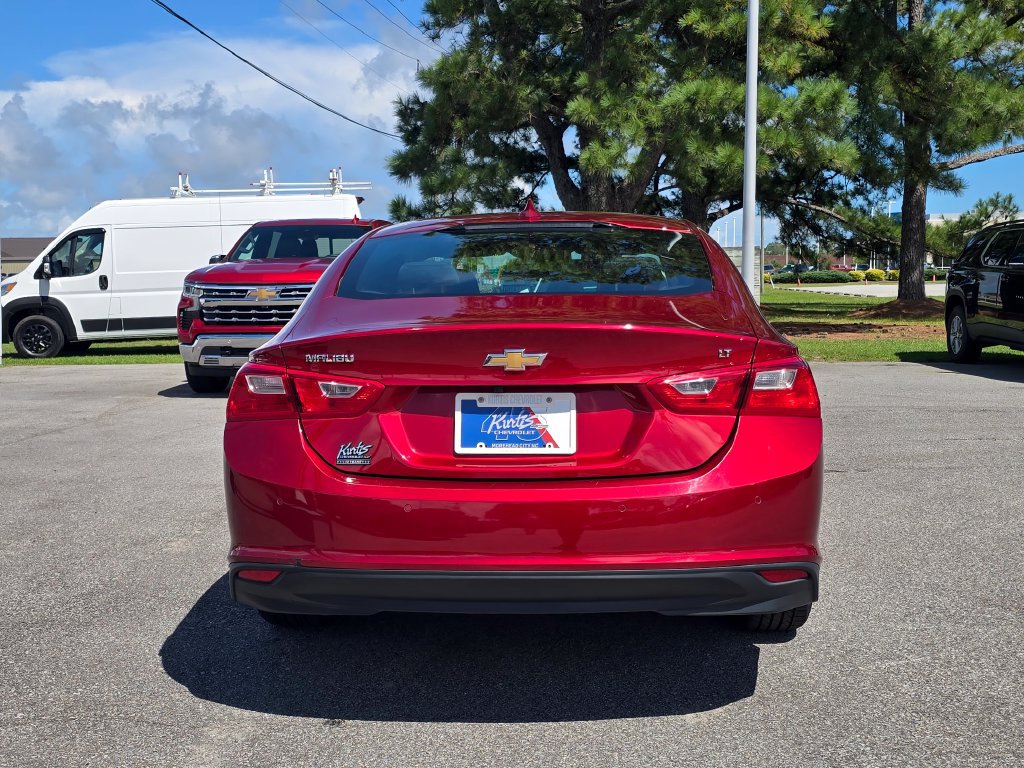 Certified 2025 Chevrolet Malibu LT FWD image 4