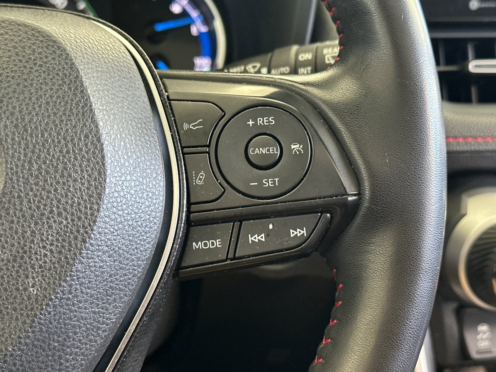 Used 2021 Toyota RAV4 XSE w/ Weather Package AWD/4WD image 29
