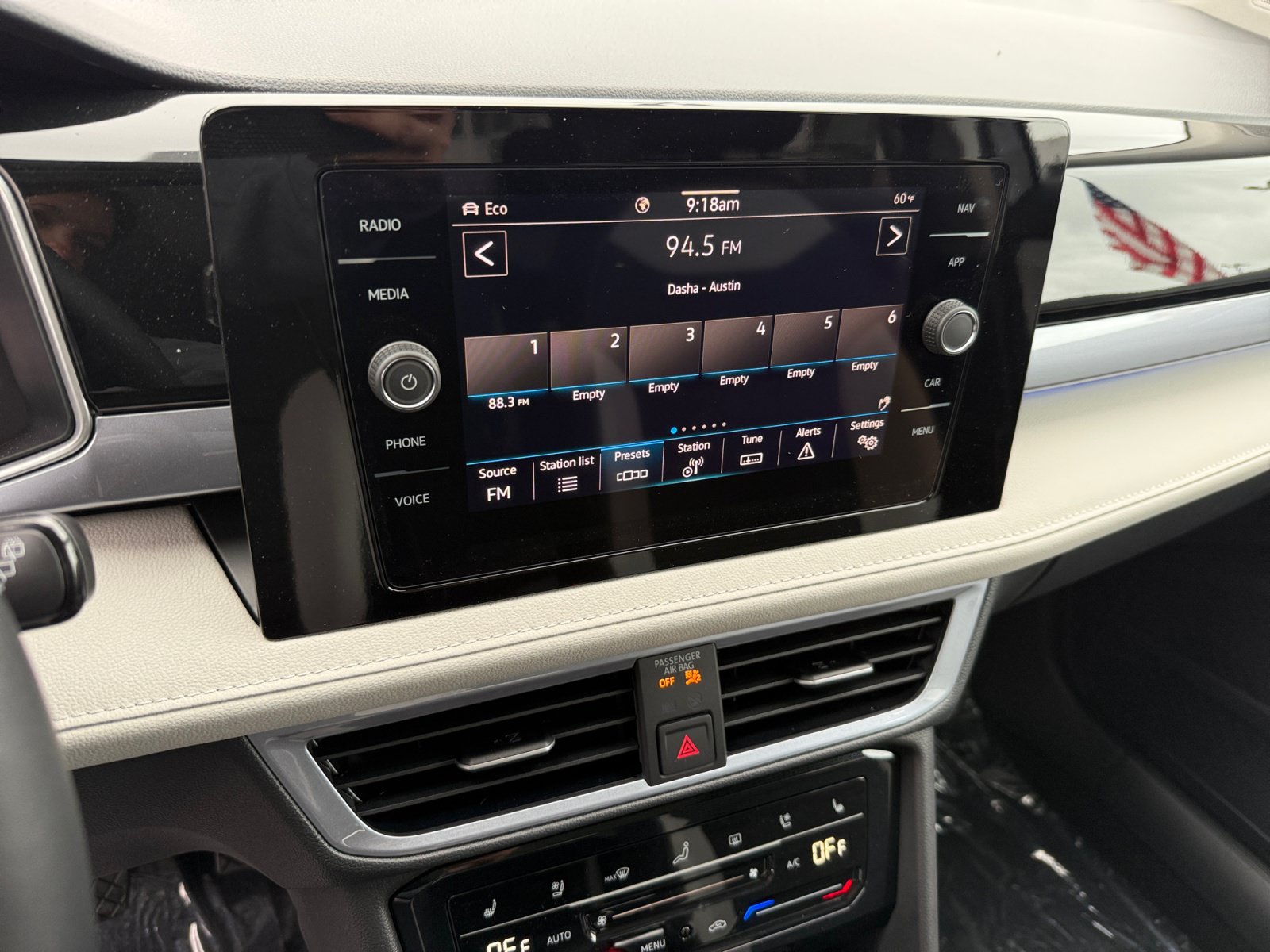 New 2026 Volkswagen Taos SEL AWD/4WD image 12