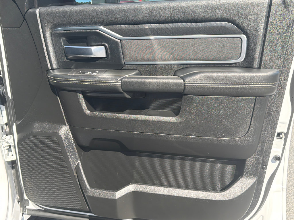 Used 2025 RAM 2500 Big Horn AWD/4WD image 14