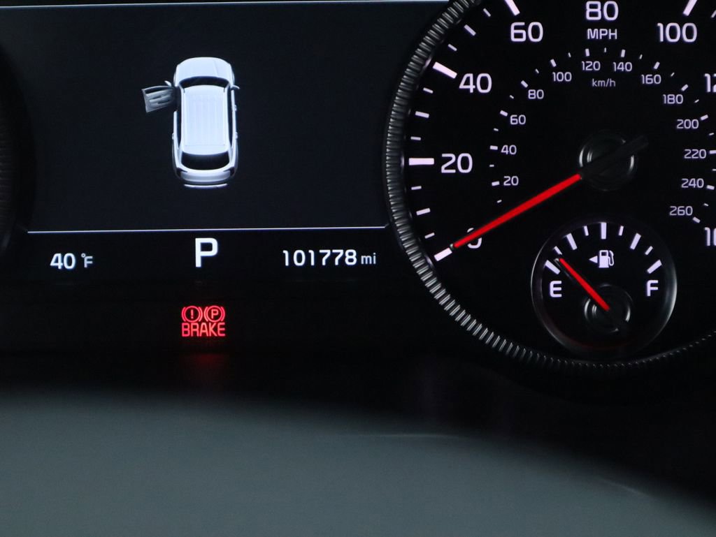 Used 2022 Kia Telluride SX w/ SX Prestige Package image 39