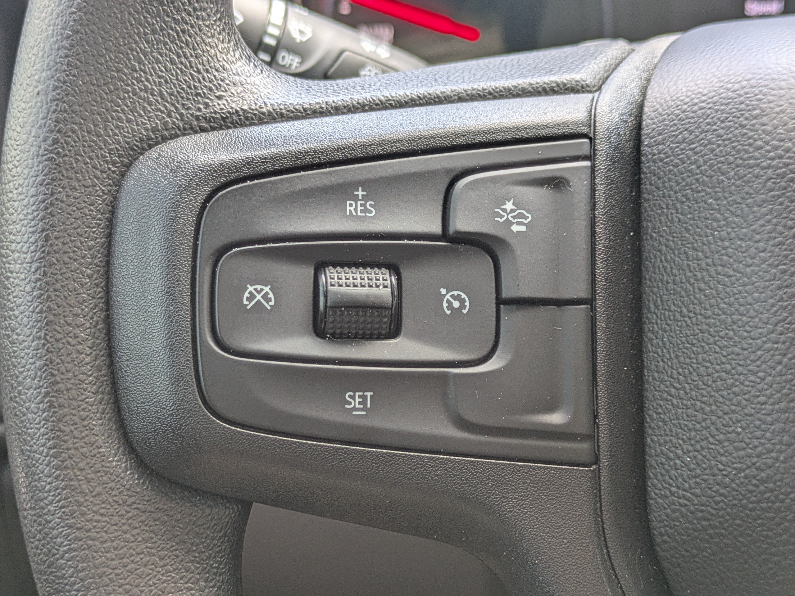 Used 2025 Chevrolet Silverado 1500 Custom Trail Boss w/ Turbomax Blackout Package AWD/4WD image 22
