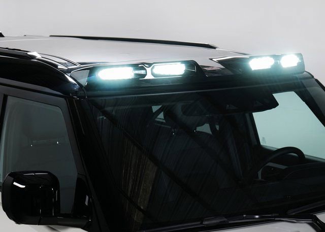 New 2026 Land Rover Defender 110 S image 32