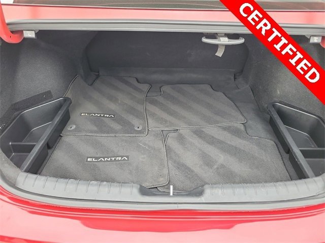 Certified 2023 Hyundai Elantra SEL w/ Preferred Accessory Package image 19