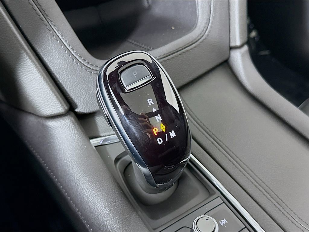 New 2026 Cadillac XT5 Premium Luxury w/ Driver Assist Package image 17