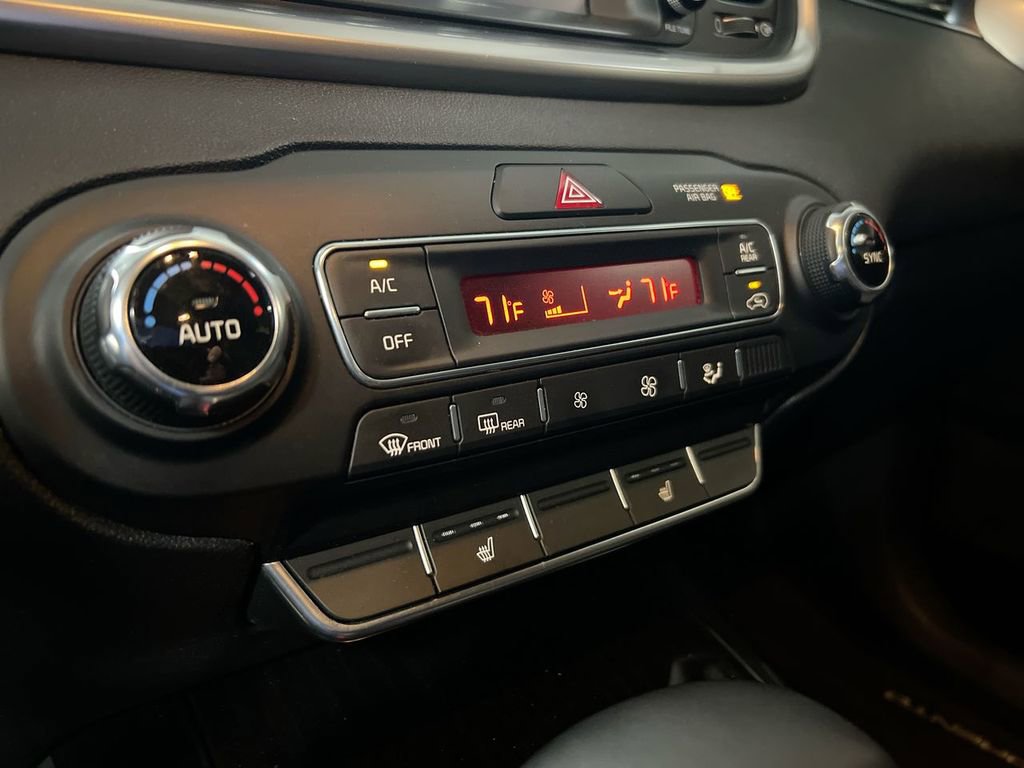 Used 2019 Kia Sorento EX FWD image 16