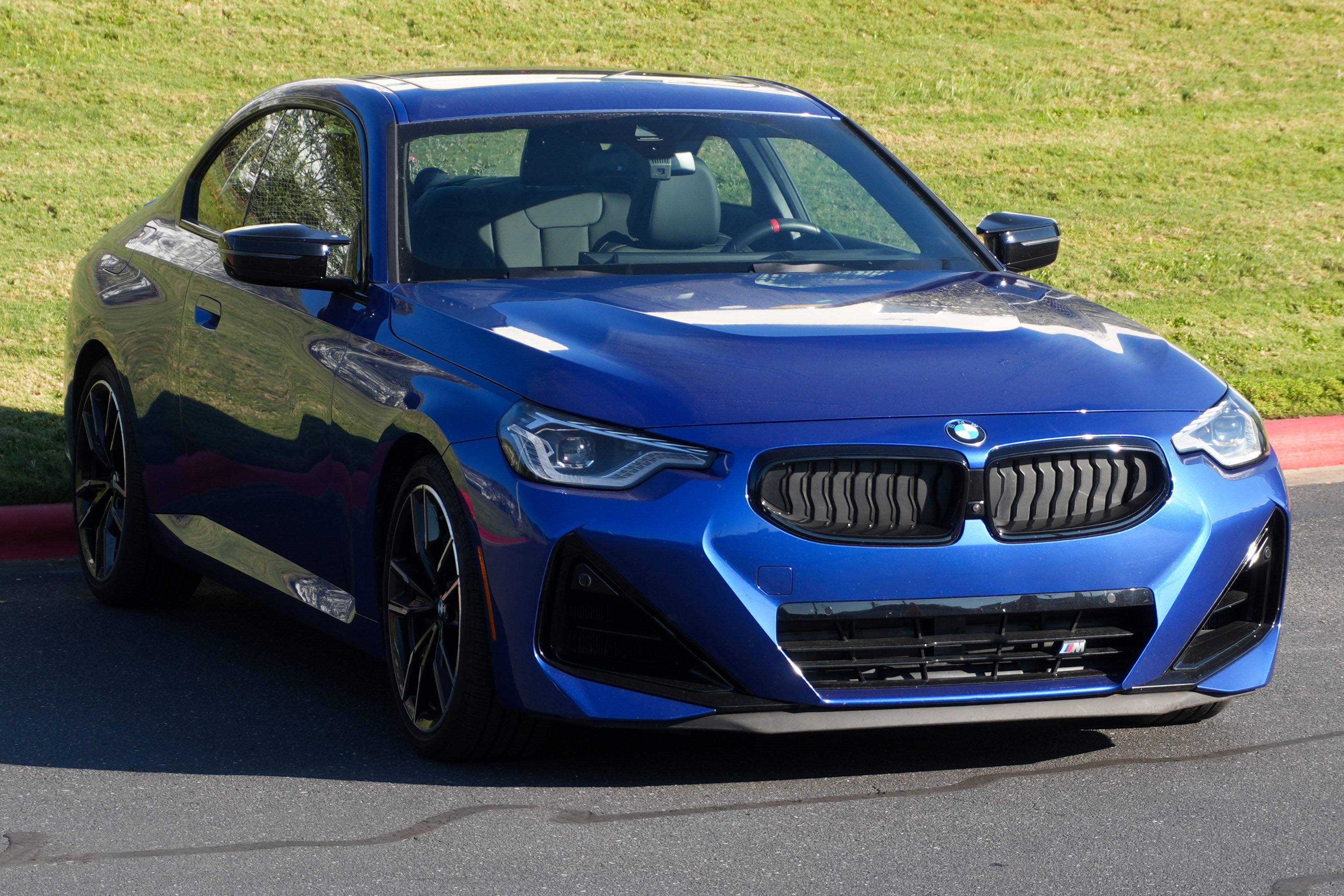 Certified 2025 BMW M240i Coupe RWD image 2