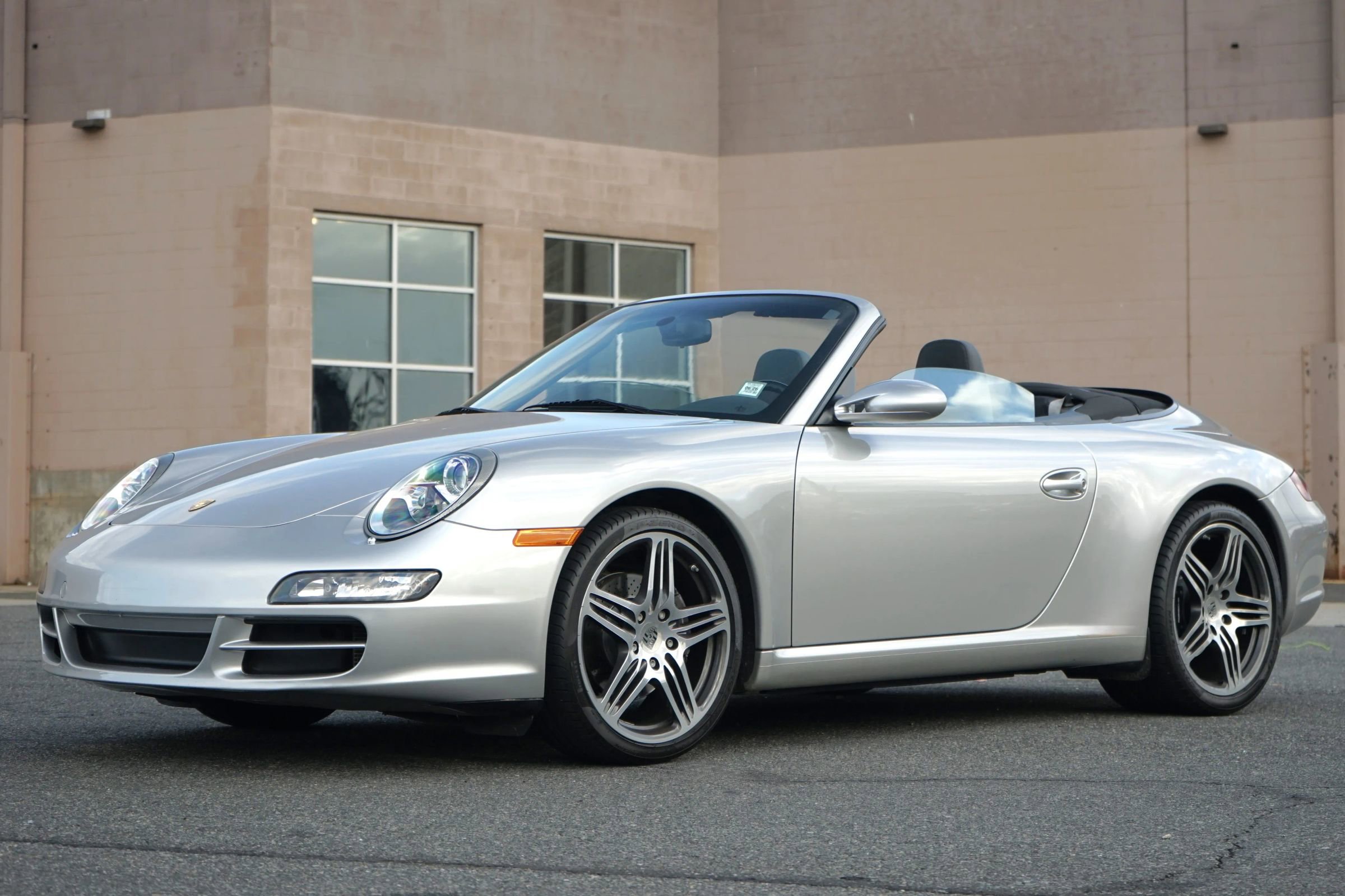 Used 2007 Porsche 911 Carrera image 4
