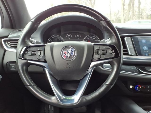 Used 2023 Buick Enclave Essence image 39