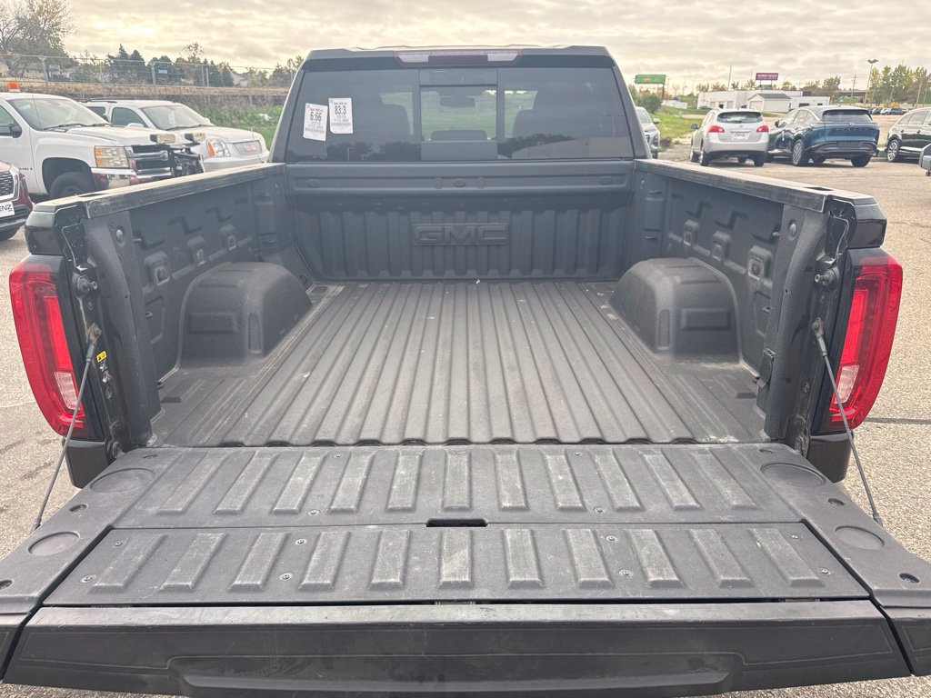 Used 2019 GMC Sierra 1500 SLT w/ SLT Convenience Package AWD/4WD image 9