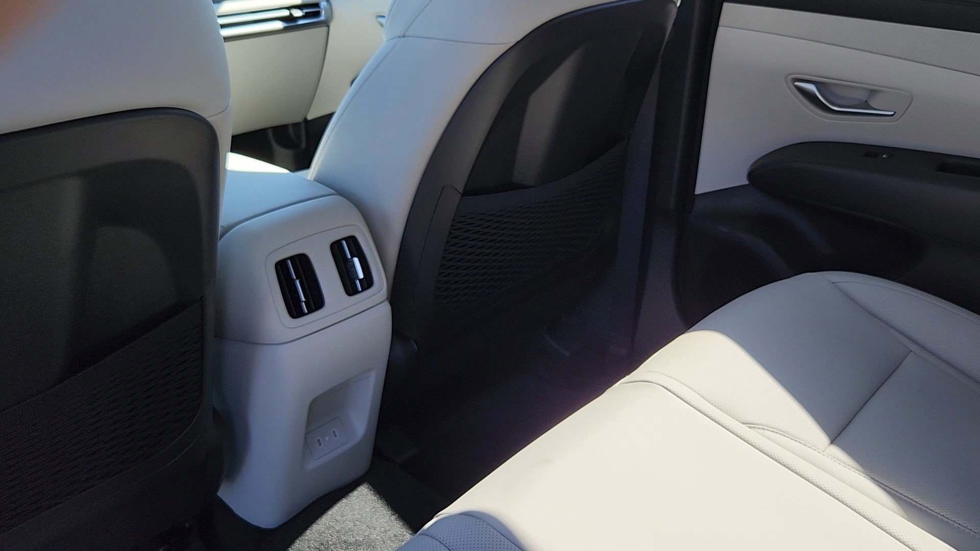 New 2025 Hyundai Tucson SEL image 18