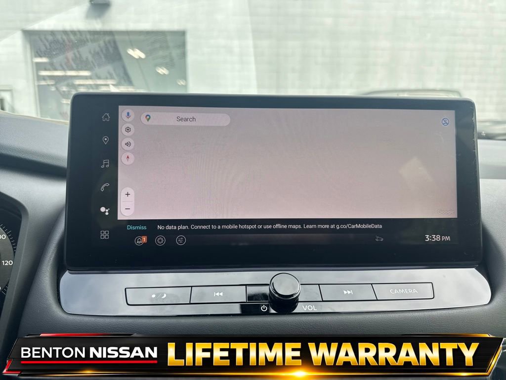 Used 2025 Nissan Rogue Platinum FWD image 17