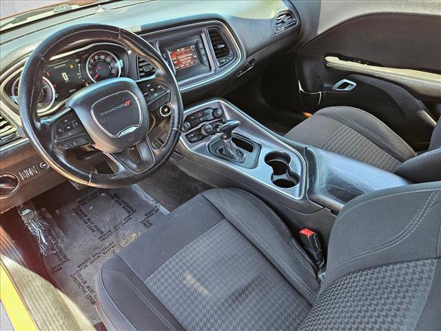 Used 2016 Dodge Challenger SXT RWD image 12