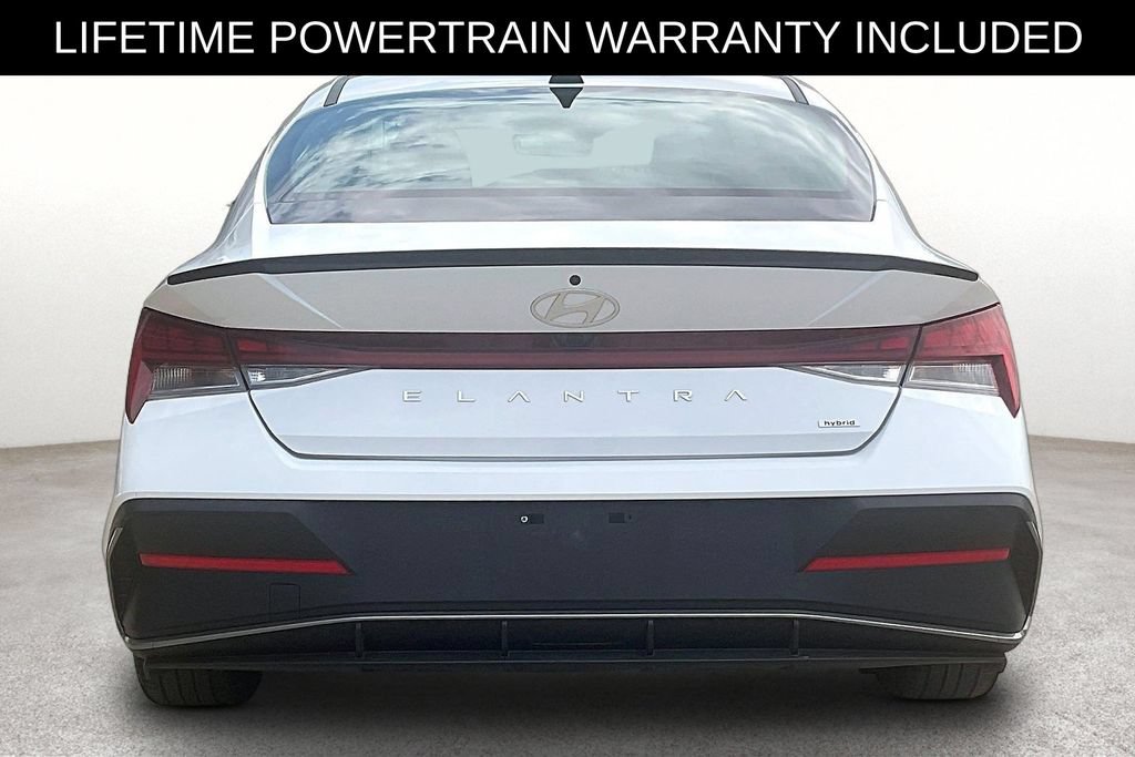 Used 2025 Hyundai Elantra SEL FWD image 5