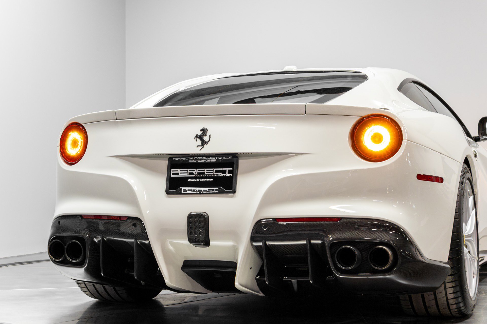 Used 2015 Ferrari F12 Berlinetta image 61