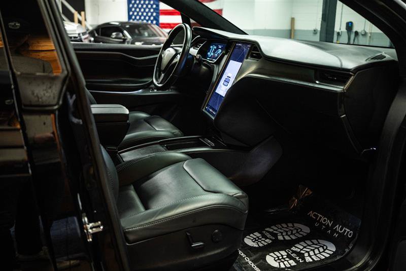 Used 2018 Tesla Model X P100D image 13