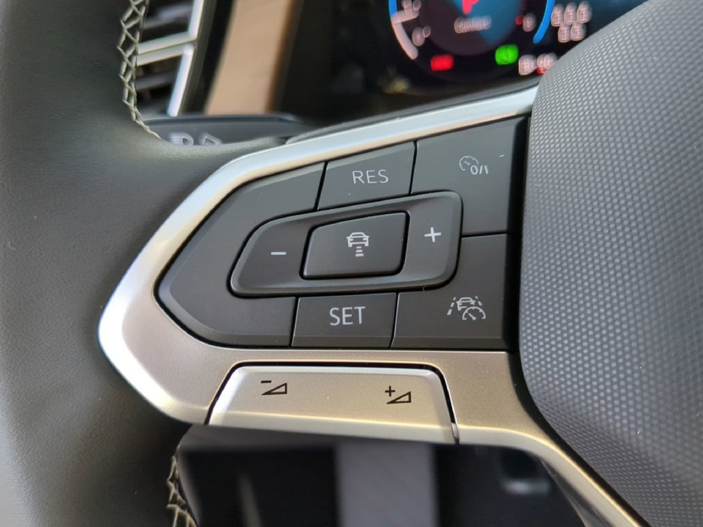 New 2026 Volkswagen Atlas SE FWD image 29