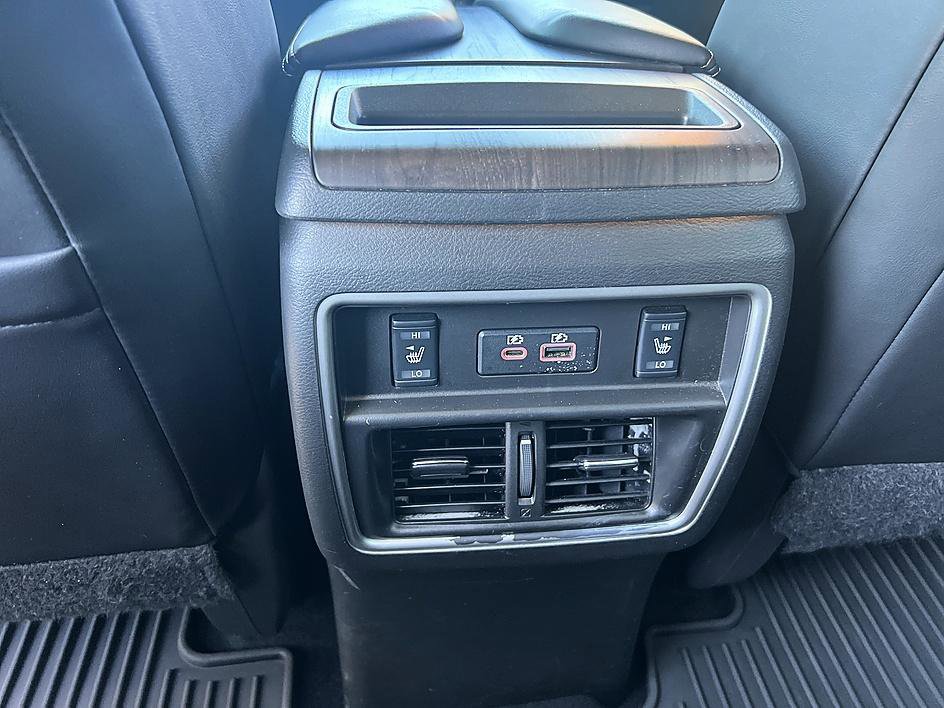 Certified 2023 Nissan Murano Platinum w/ Cargo Package FWD image 30