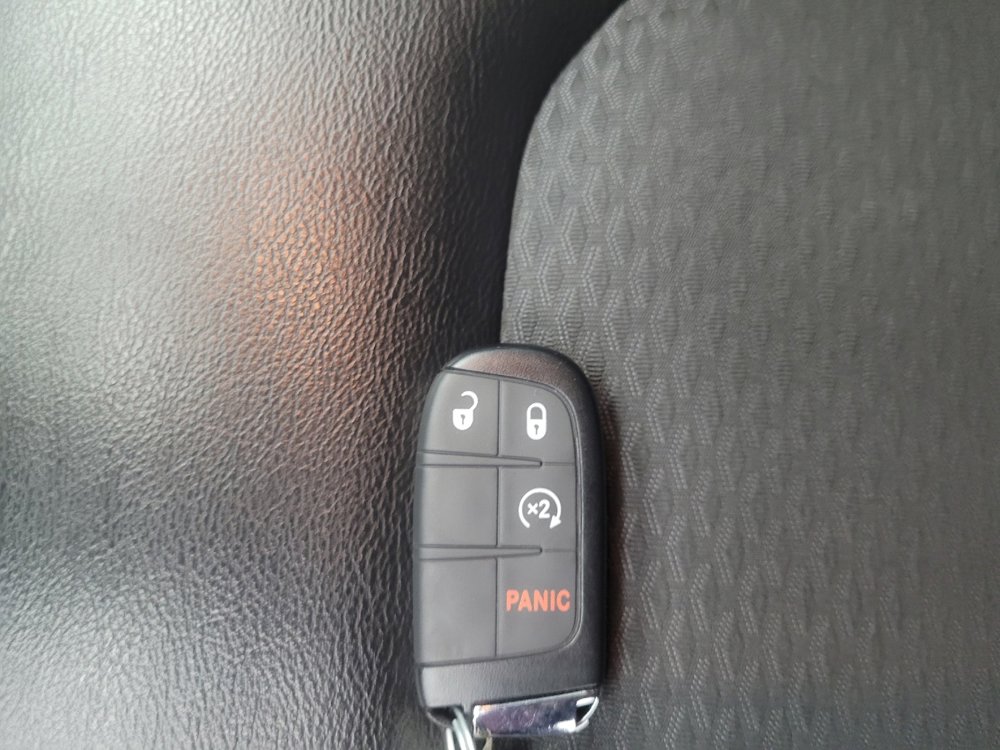 Used 2022 Jeep Compass Latitude w/ Convenience Group image 32