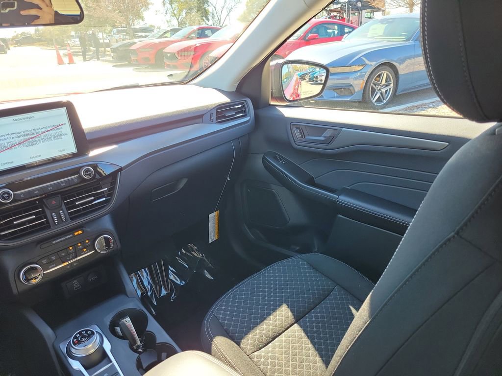 New 2026 Ford Escape Active image 12
