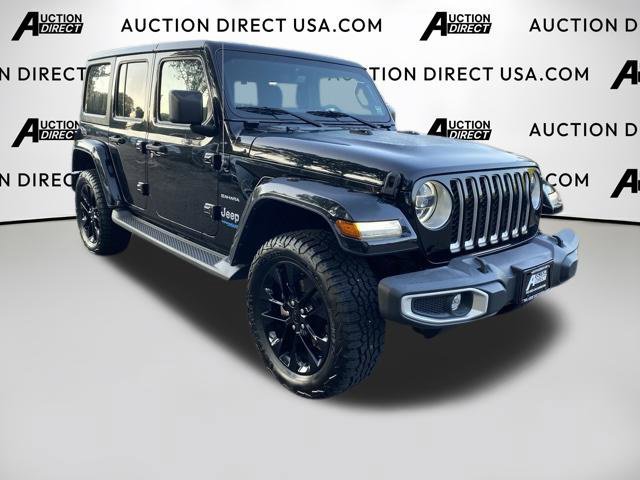 Used 2021 Jeep Wrangler Unlimited Sahara w/ Dual Top Group AWD/4WD image 24
