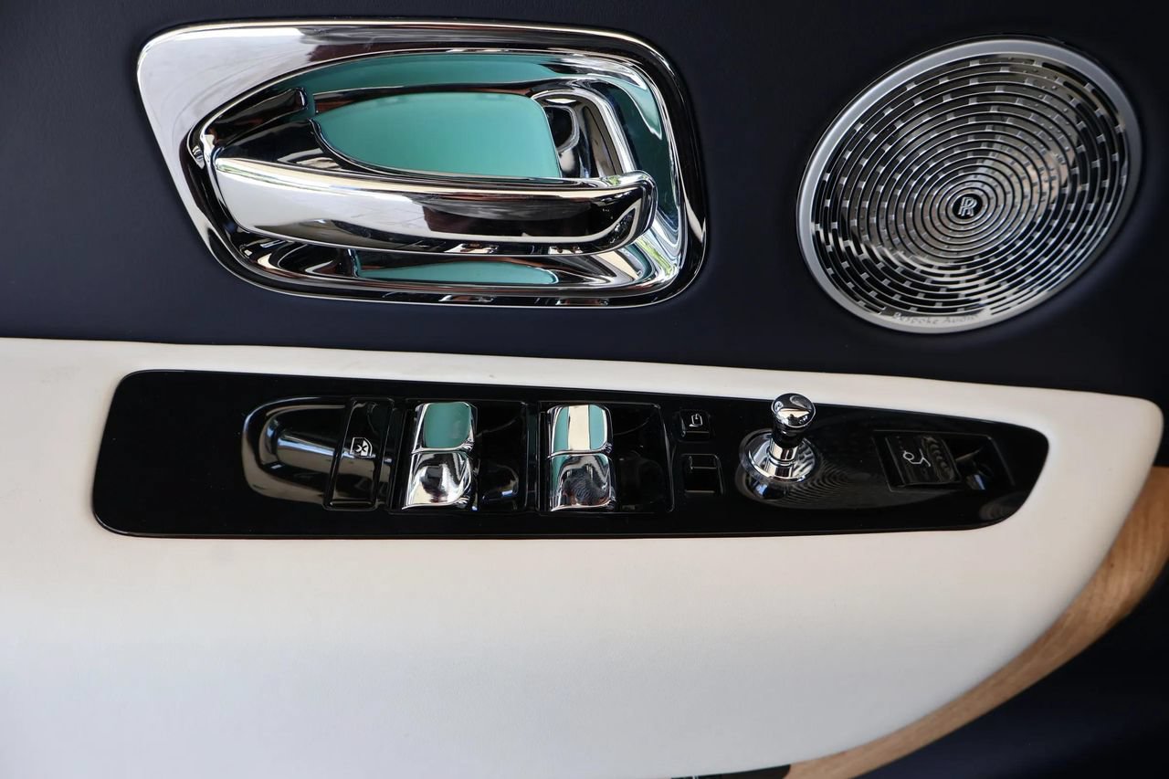 New 2026 Rolls-Royce Cullinan AWD/4WD image 32