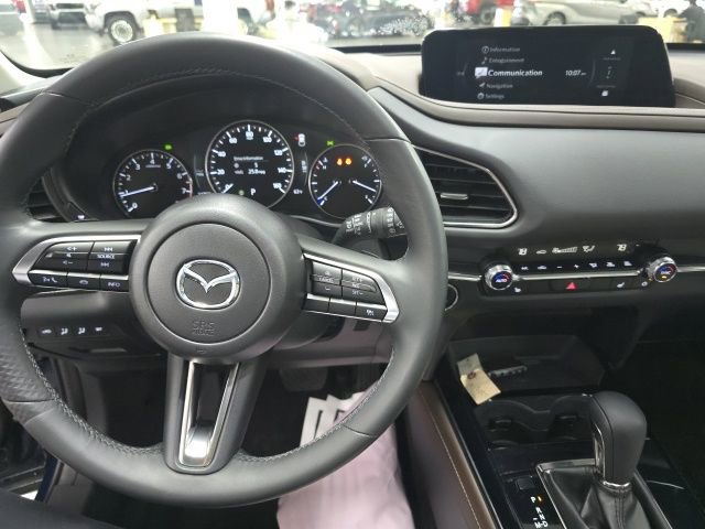 Used 2024 MAZDA CX-30 AWD 2.5 S w/ Premium Package image 17