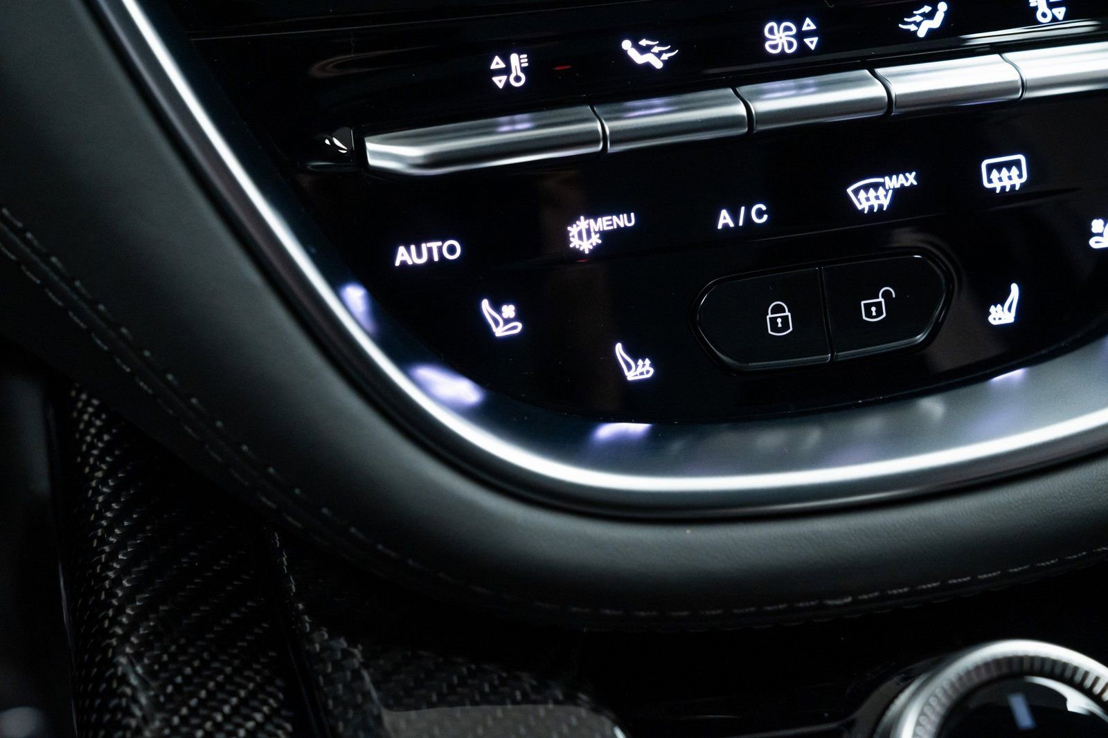 Used 2023 Aston Martin DBX 707 image 14