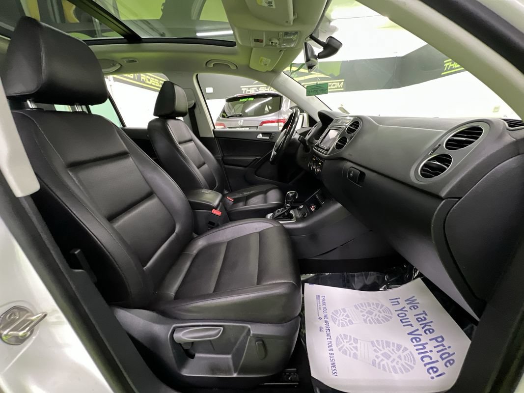 Used 2017 Volkswagen Tiguan Wolfsburg Edition AWD/4WD image 29