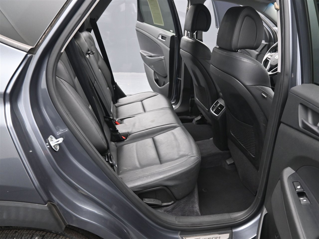 Used 2017 Hyundai Tucson Limited w/ Limited Ultimate Package 03 image 11