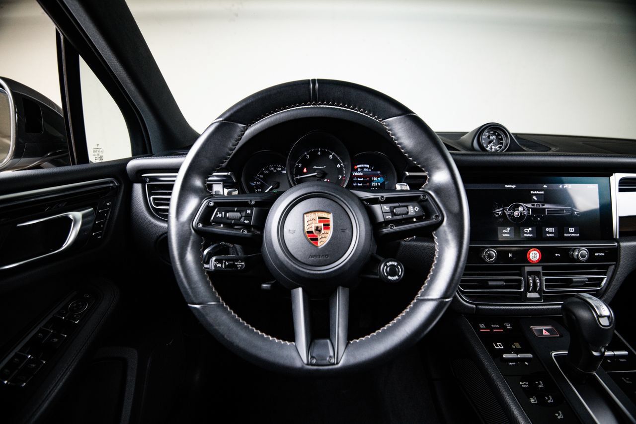 Certified 2024 Porsche Macan Turbo AWD/4WD image 26