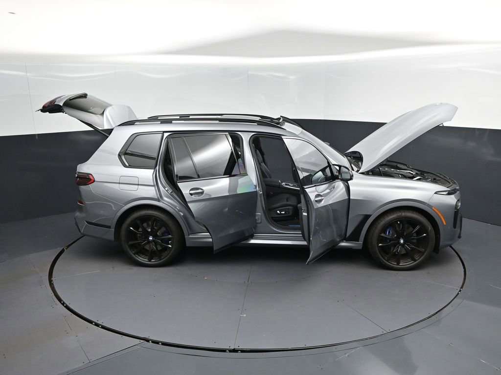 Used 2025 BMW X7 M60i w/ Executive Package AWD/4WD image 50