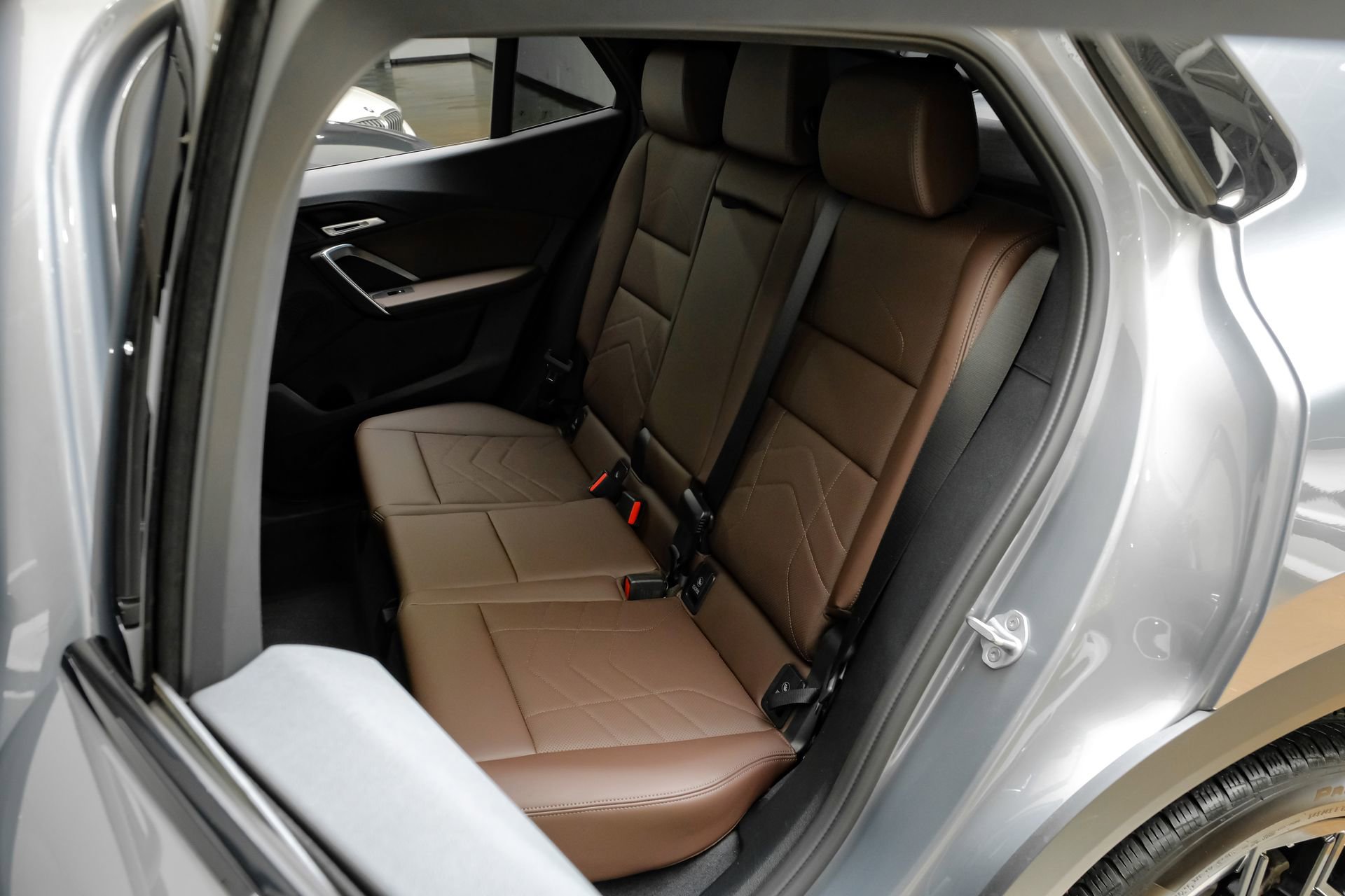 Used 2025 BMW X2 xDrive28i image 41