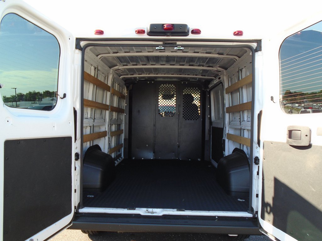Used 2025 RAM ProMaster 2500 w/ U-Haul Equipment Group FWD image 14