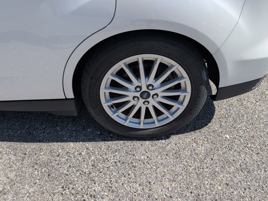 Used 2016 Ford C-MAX SE w/ Equipment Group 201A image 15