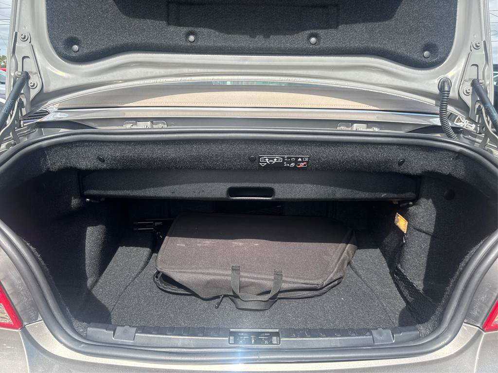 Used 2010 BMW 128i Convertible RWD image 11