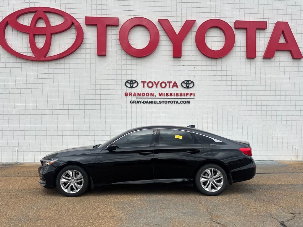 Used 2018 Honda Accord LX image 2