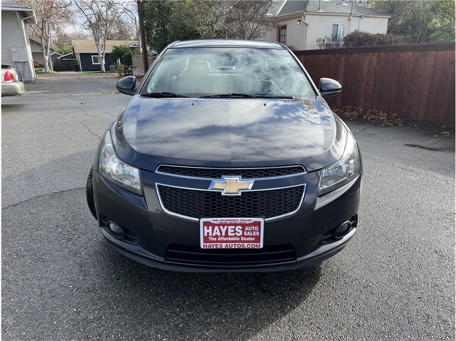 Used 2014 Chevrolet Cruze Diesel w/ Enhanced Safety Package FWD image 2