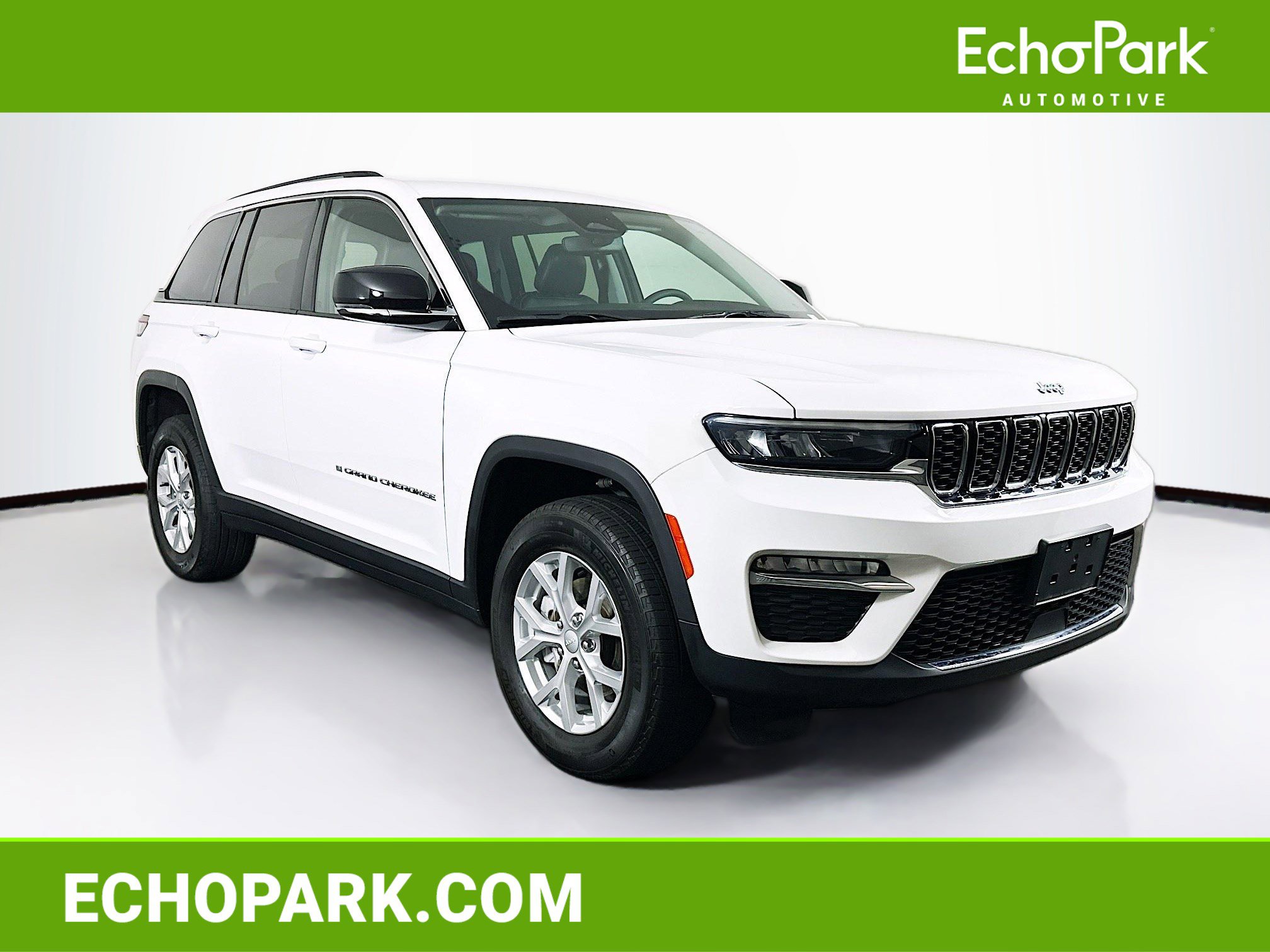 Used 2023 Jeep Grand Cherokee Limited AWD/4WD image 1