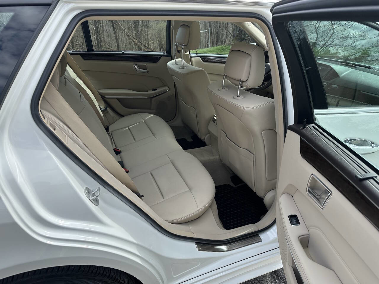 Used 2016 Mercedes-Benz E 350 4MATIC Wagon image 14