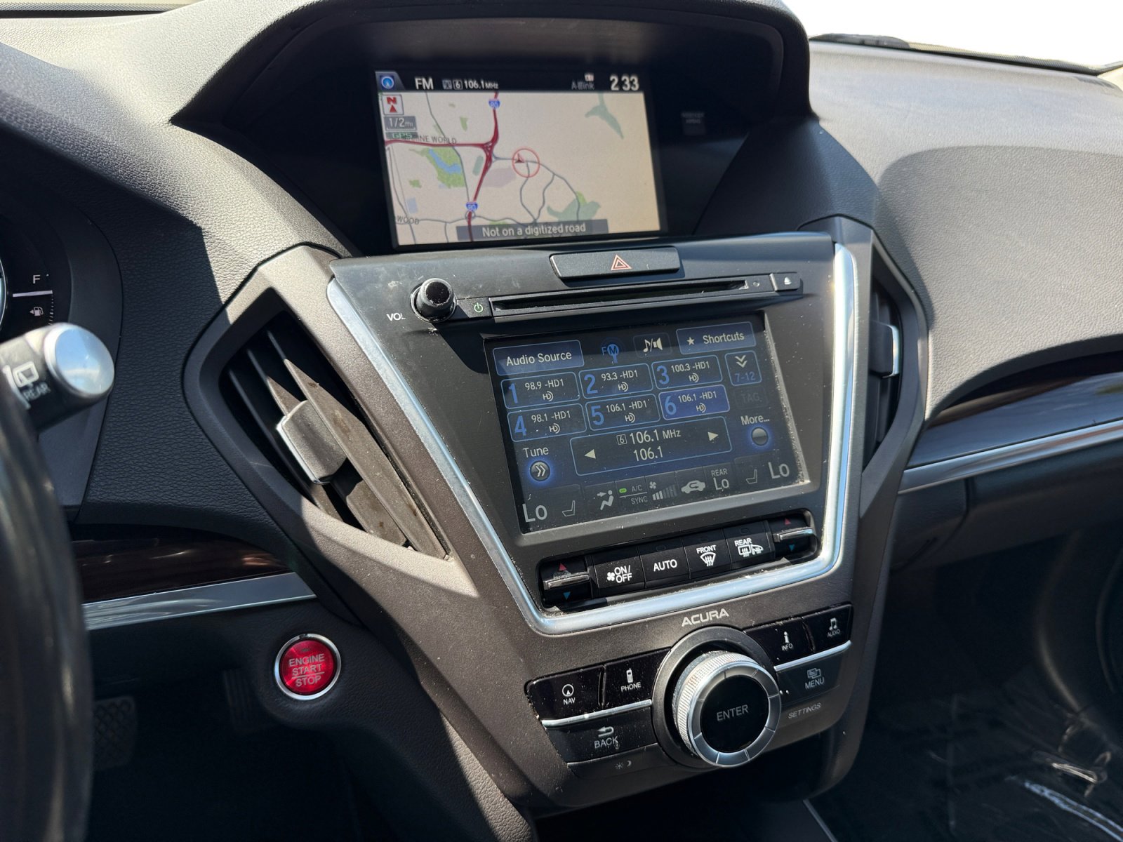 Used 2016 Acura MDX SH-AWD w/ Technology Package image 12