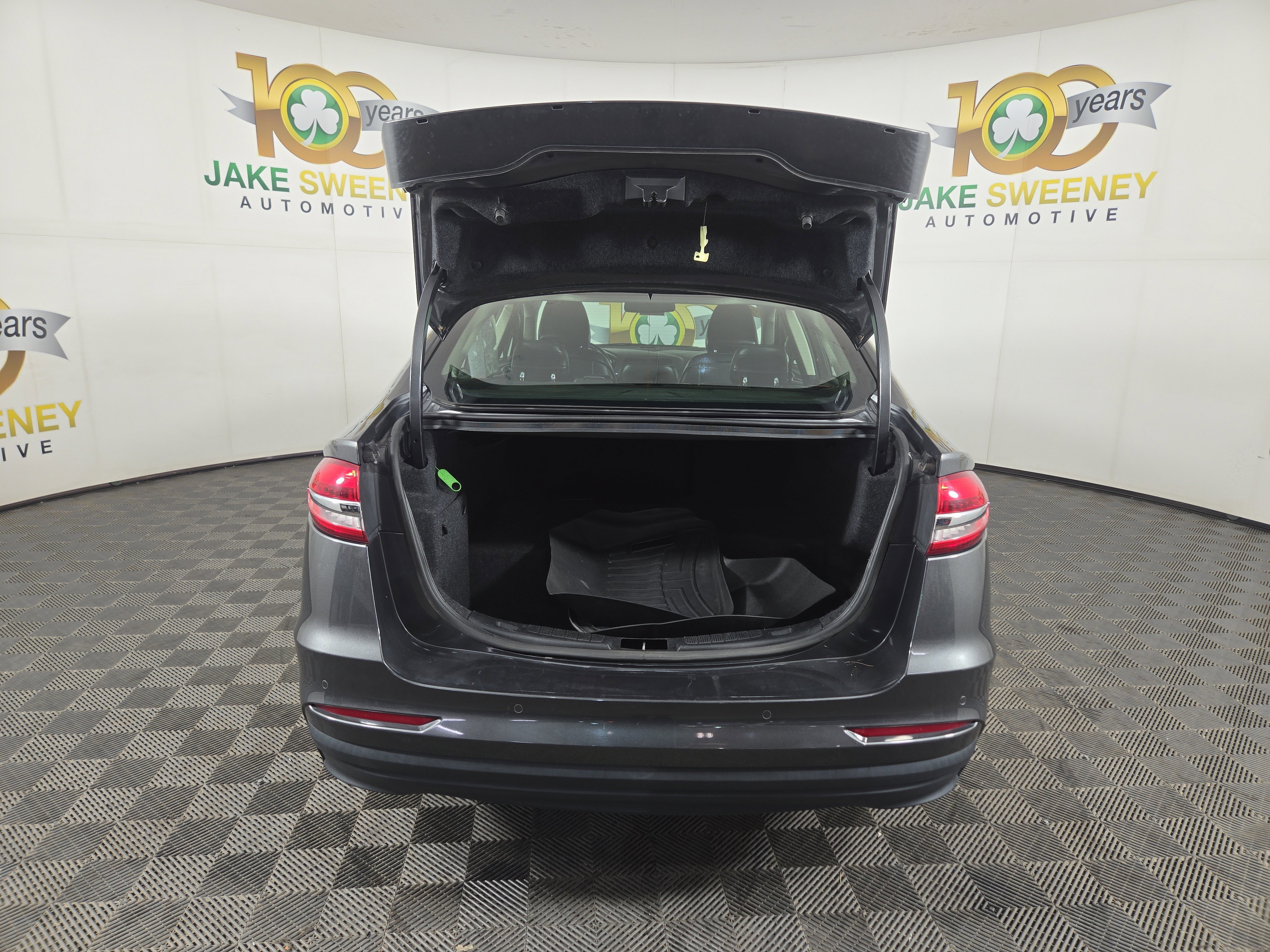 Used 2019 Ford Fusion Titanium image 34