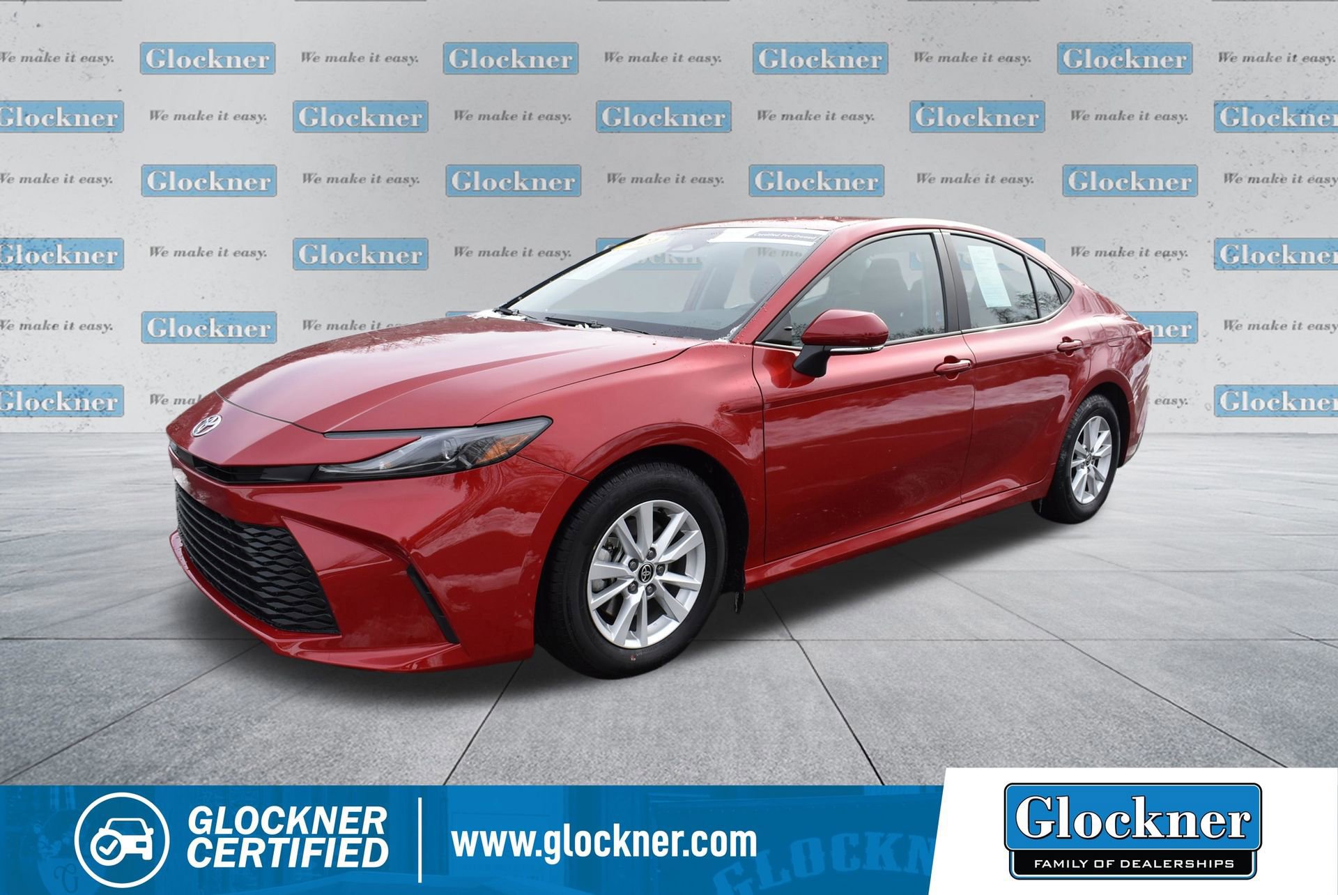 Used 2025 Toyota Camry LE image 1