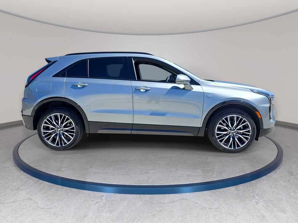 Used 2025 Cadillac XT4 Sport FWD image 5