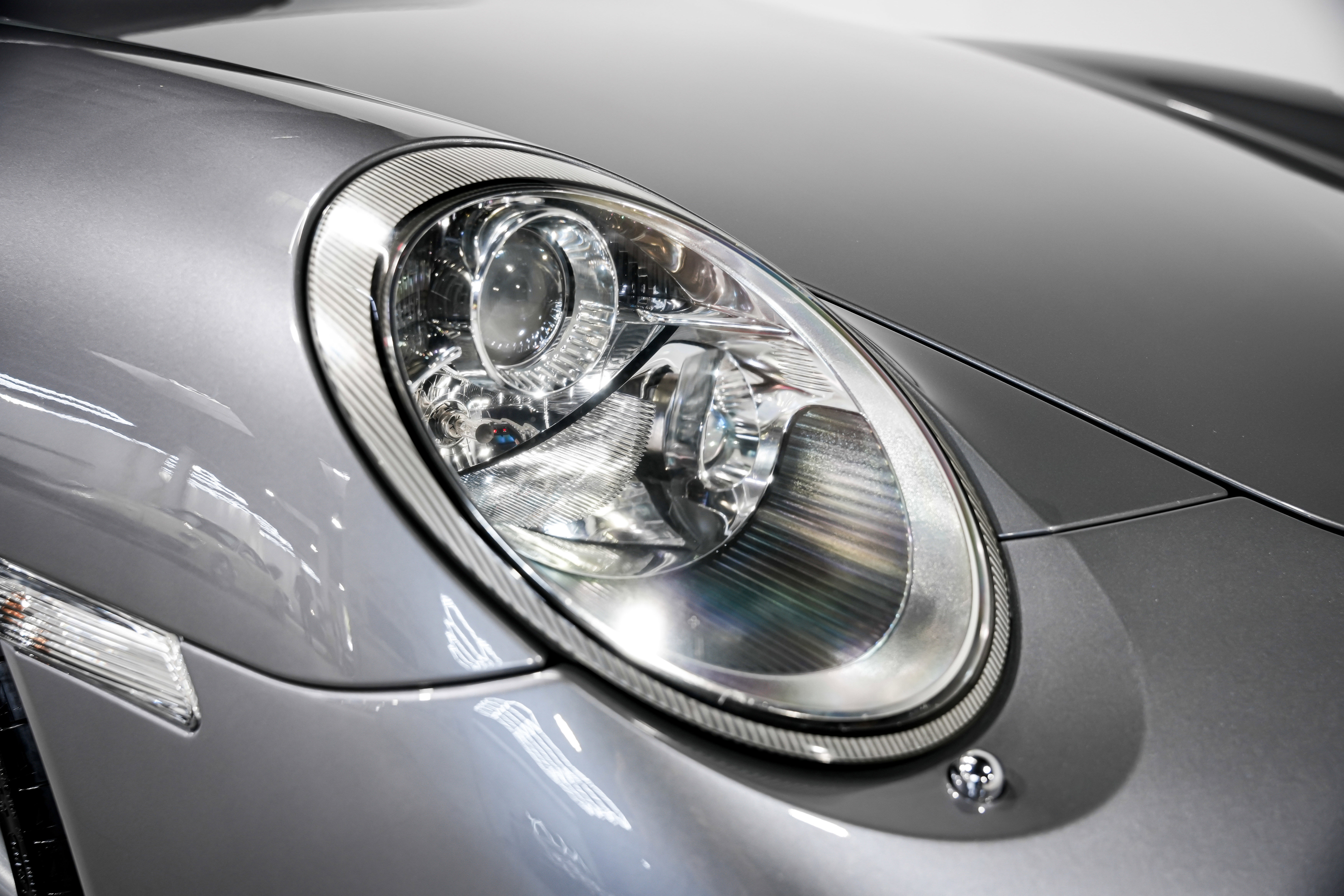 Used 2005 Porsche 911 Carrera S RWD image 37